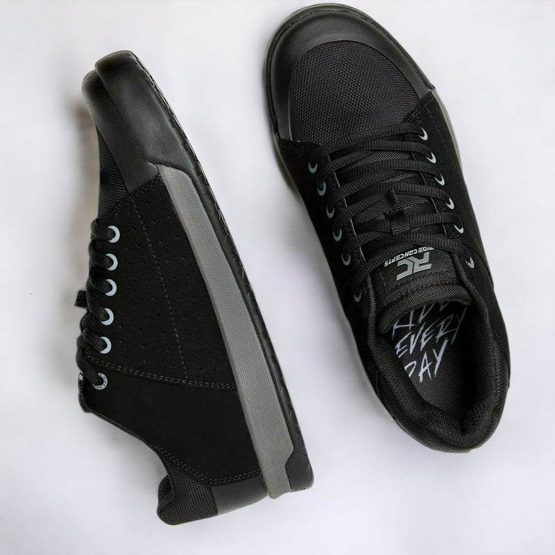 EX Display Ride Concepts Livewire Mens Flat Shoes Black - UK 8