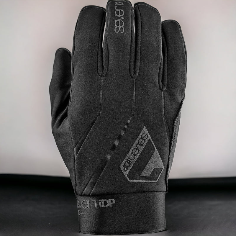 EX Display 7iDP SeveniDP Chill Gloves Black - Medium