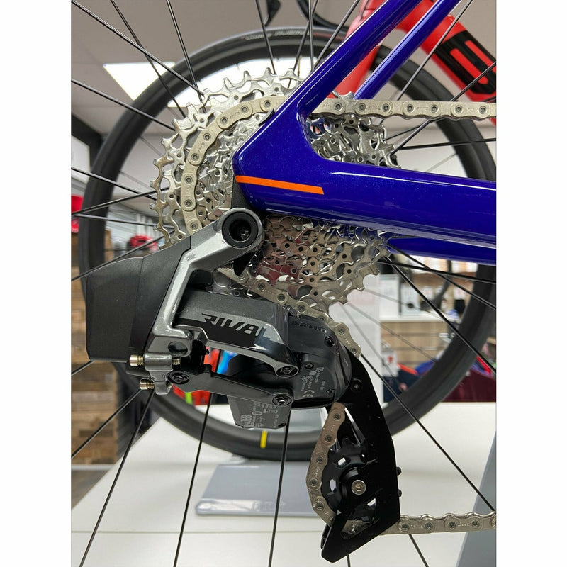 BMC 2022 Teammachine SLR Four AXS HRD Bike Sparkling Blue & Brushed Alloy