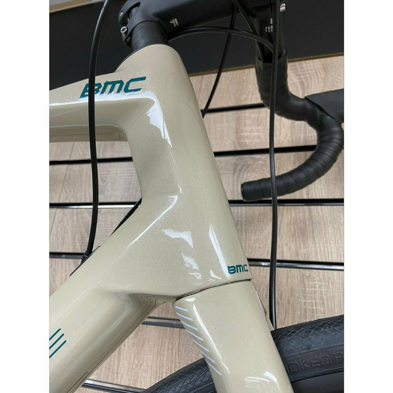 BMC 2022 Roadmachine Six 105 Bike Metallic Sand & Dark Green